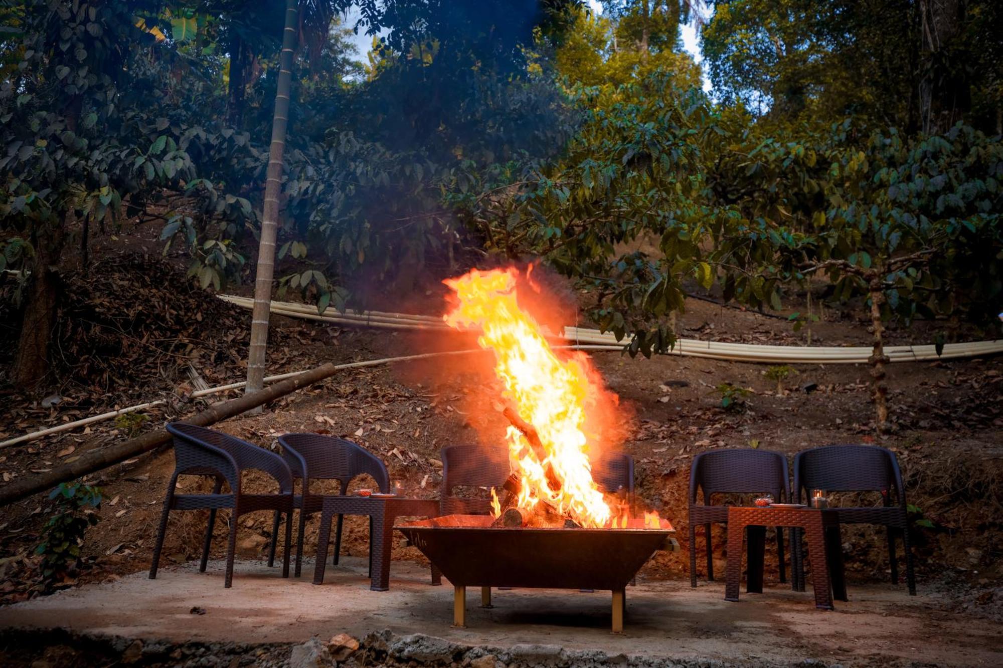 Hill Crest Resort - Coorg Madikeri Bagian luar foto